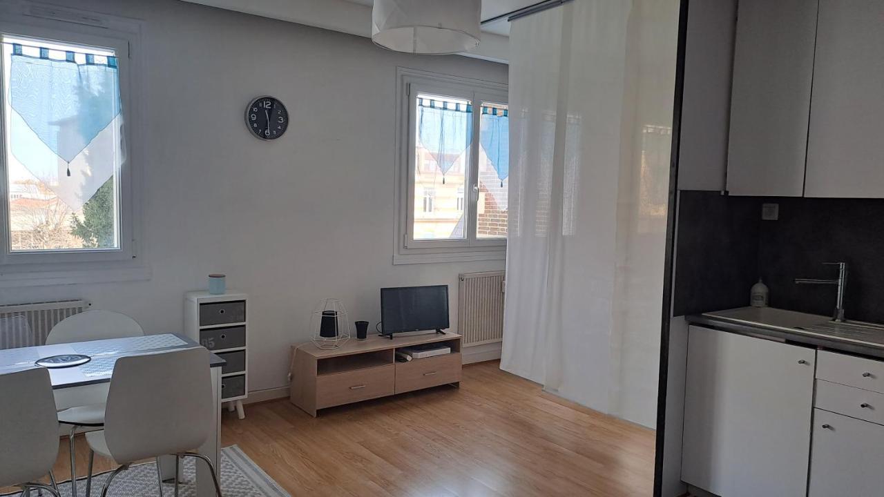 Appartement Le Gambetta Troyes Buitenkant foto